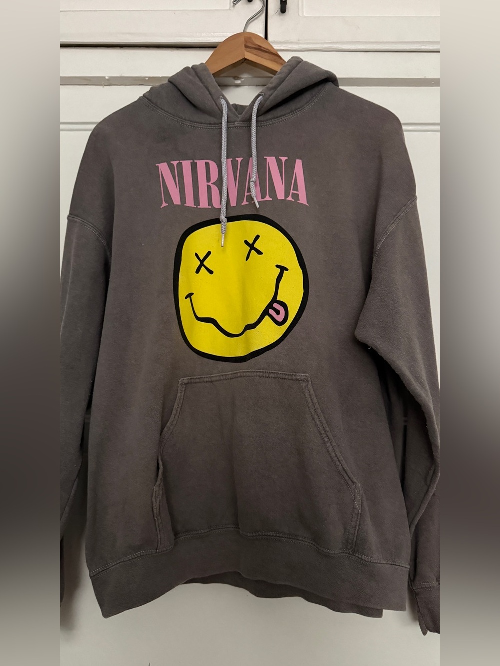 Nirvana Hoodie Mens Small Gray Smiley Face Graphic Pullover Fleece Rock Band